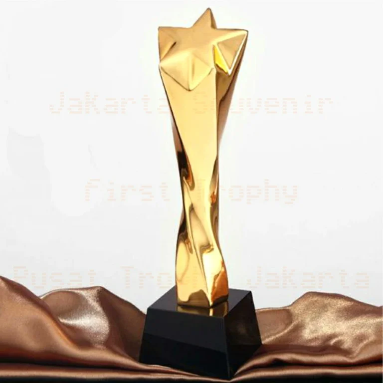 Trophy Bintang 1